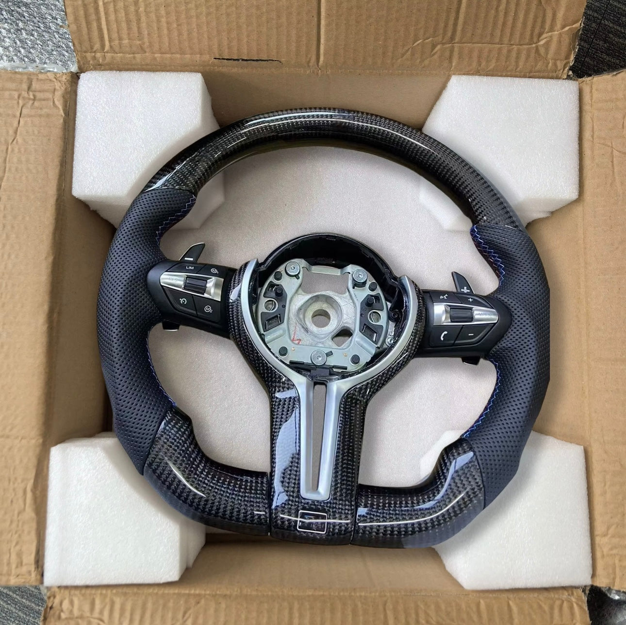 BMW F10/F11 Sport Ratt – M-Performance Style (Med eller Utan Kolfiber)